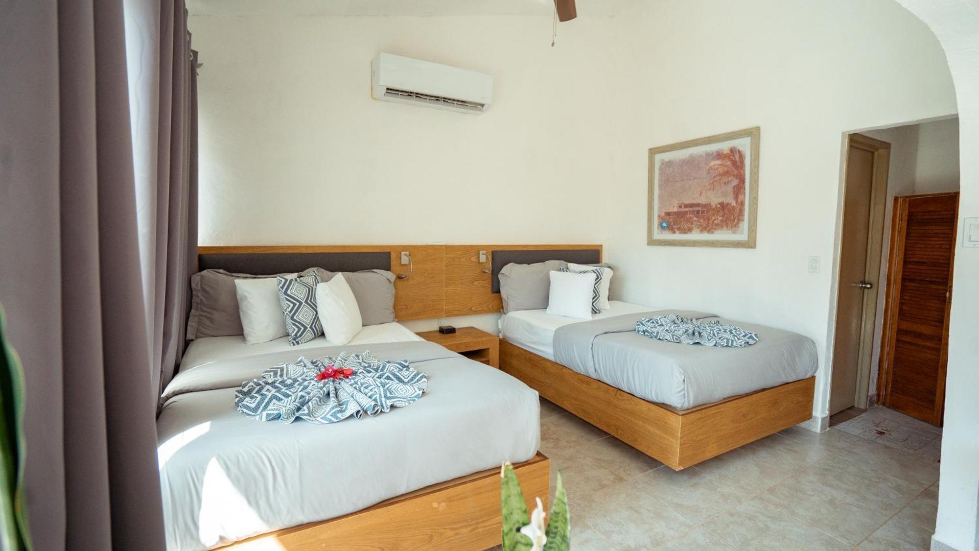 Buena Vista Oceanfront & Hot Springs Resort Buenavista  المظهر الخارجي الصورة