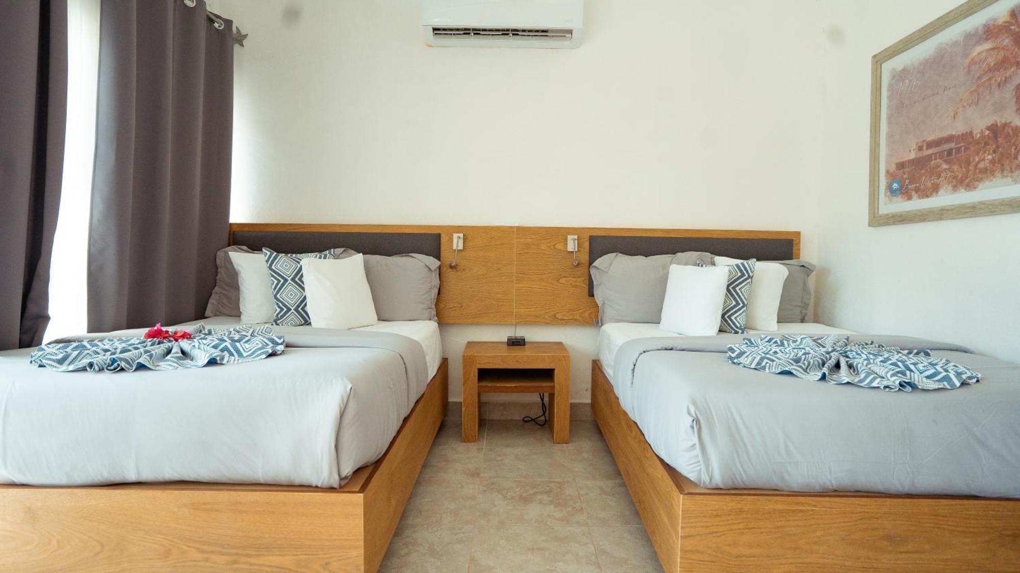 Buena Vista Oceanfront & Hot Springs Resort Buenavista  المظهر الخارجي الصورة