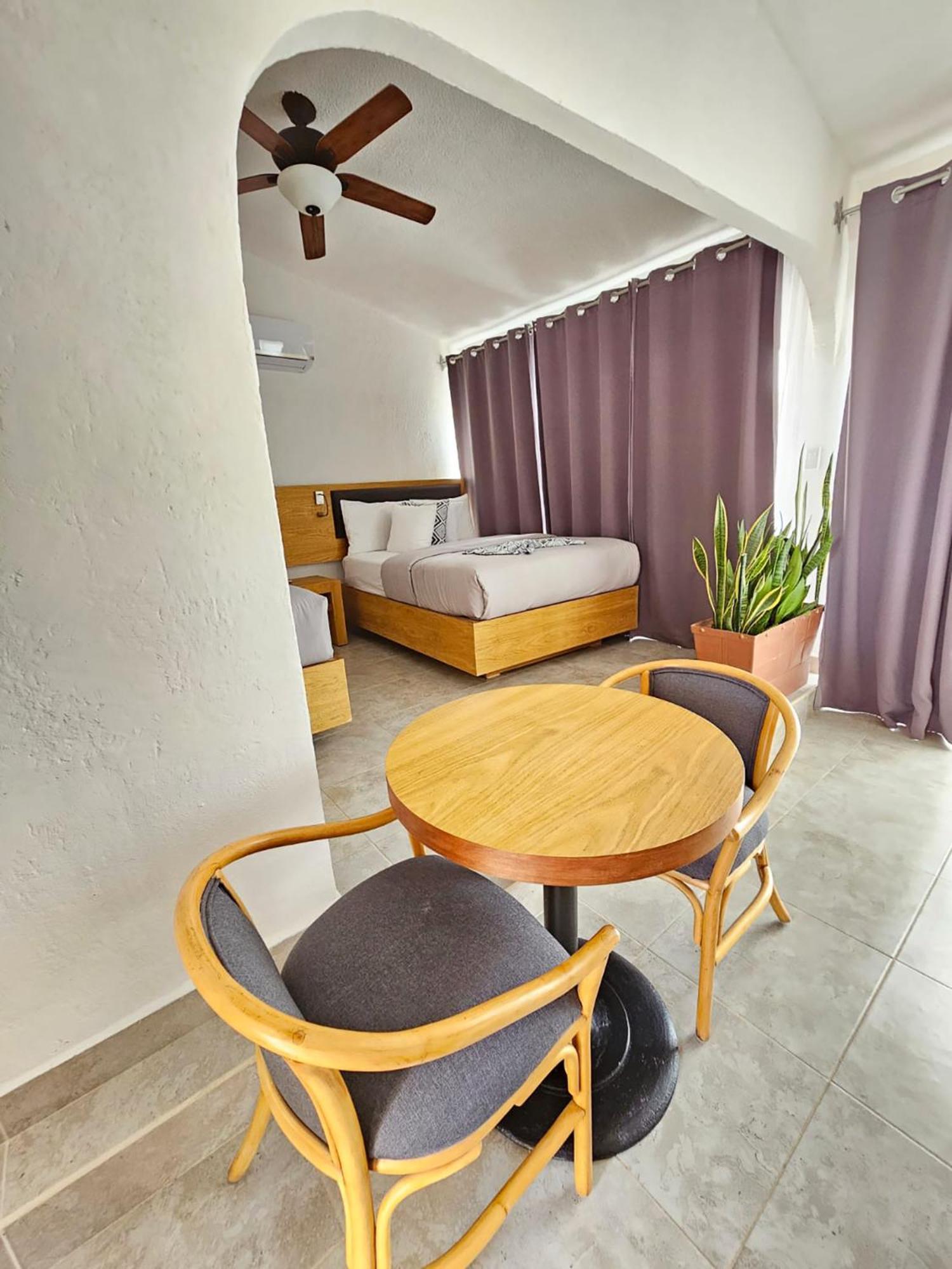 Buena Vista Oceanfront & Hot Springs Resort Buenavista  المظهر الخارجي الصورة