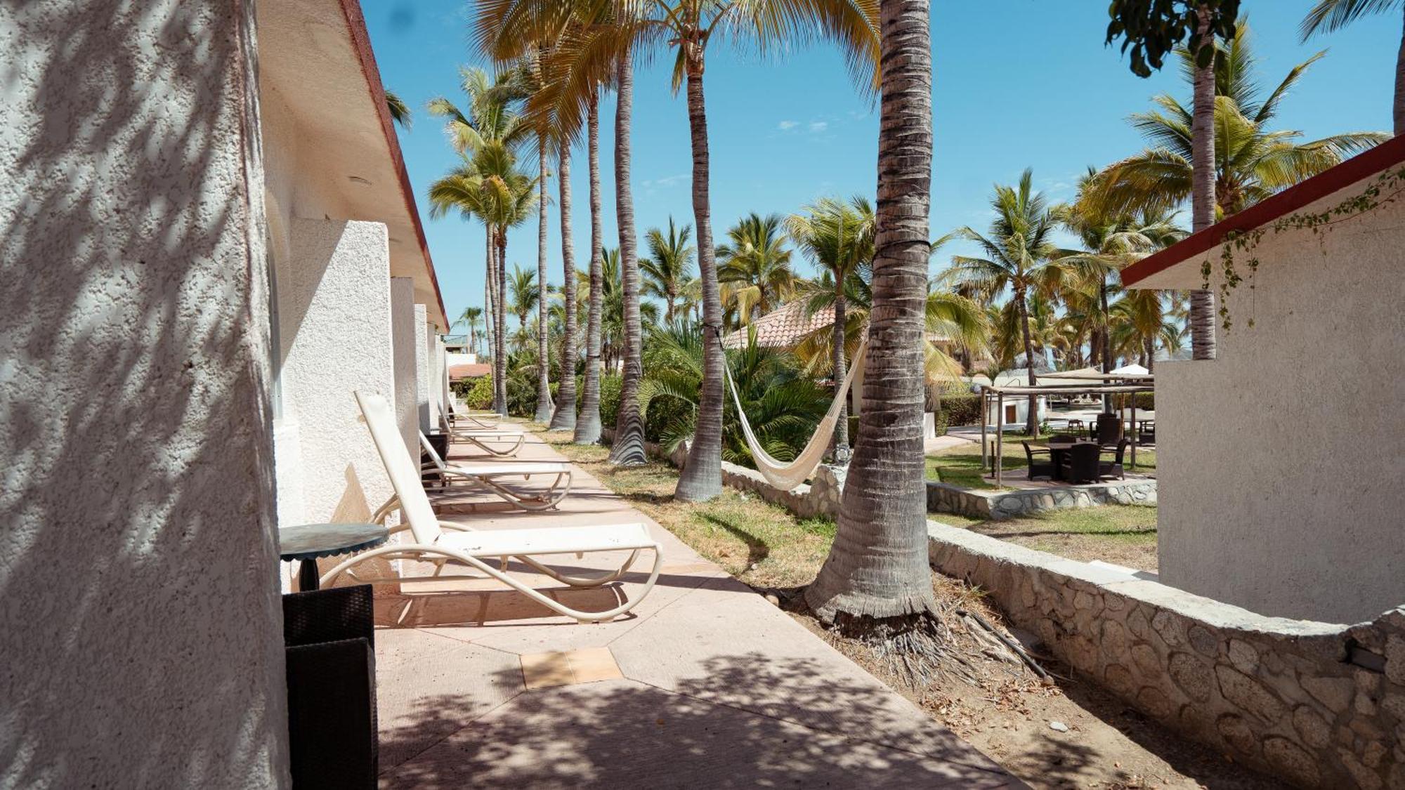 Buena Vista Oceanfront & Hot Springs Resort Buenavista  المظهر الخارجي الصورة