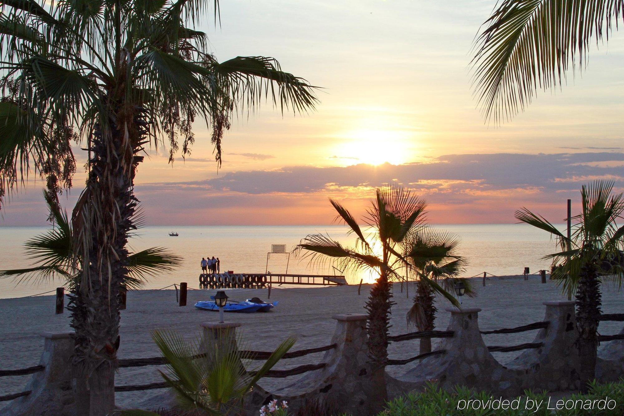 Buena Vista Oceanfront & Hot Springs Resort Buenavista  المظهر الخارجي الصورة